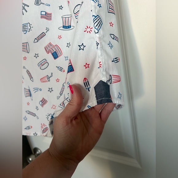 Free Planet Men’s Button Down - Picture 6 of 9